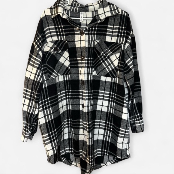 Black and White Plaid Button-Up Shirt - Picture 1 of 1